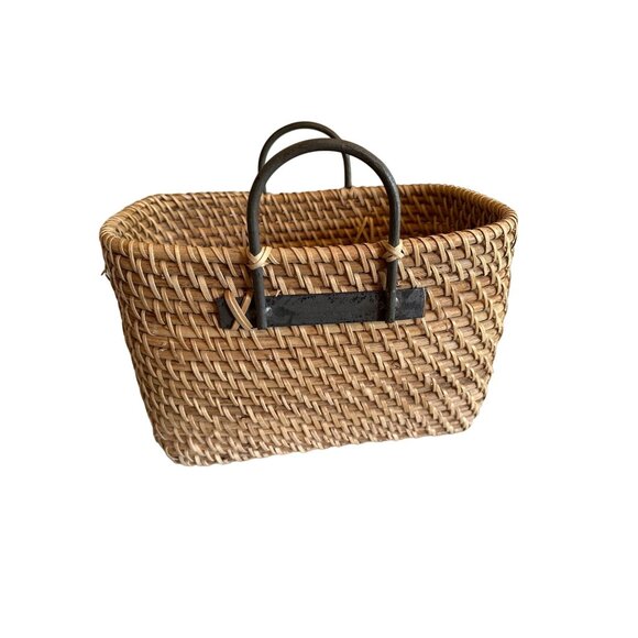 Rigid Heavy Rattan Woven Magazine Basket Metal Handles‎ - Picture 3 of 8